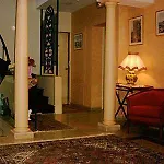 Du Manoir Hotel 2*
