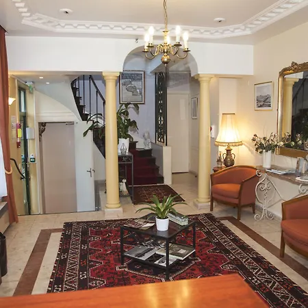 Du Manoir 2* Tours