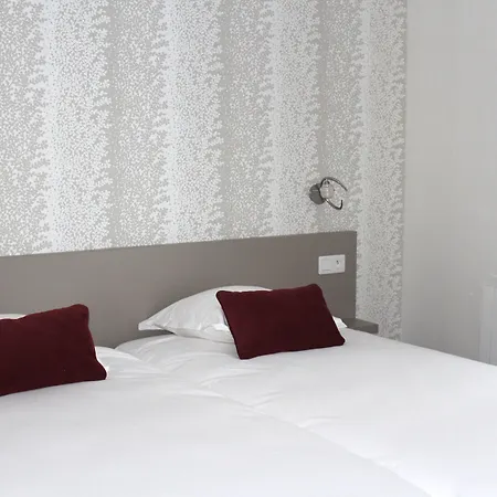 Du Manoir 2*