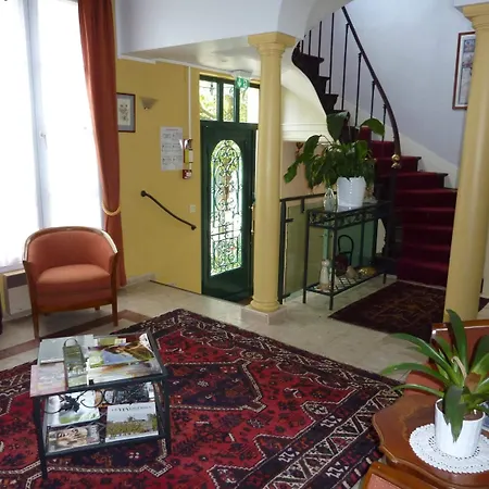 Du Manoir 2* Tours