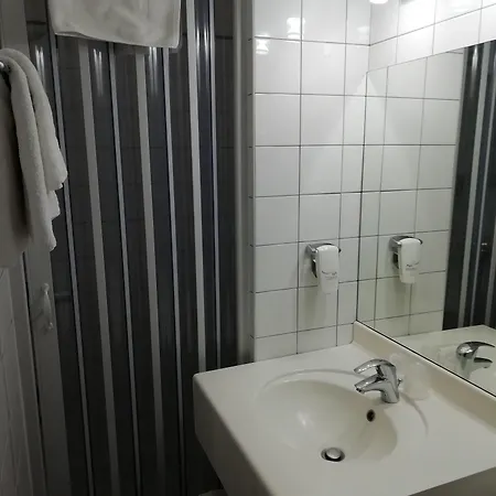 뒤 마누아 호텔