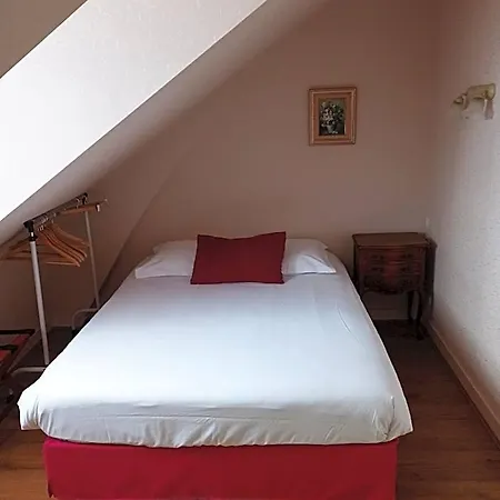 Du Manoir Hotel