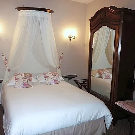 Du Manoir Hotel 2*